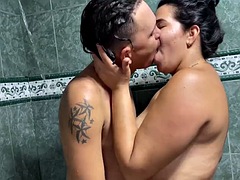 Amateur, Grosse bite, Noire, Noir ébène, Hard, Mère que j'aimerais baiser, Douche, Suçant