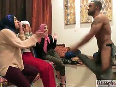 Hot cougar blowjob hot arab girls attempt 4 way