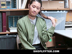 Shoplyfter - japanese ultra-cutie squirted For Stealing
