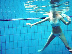 blond stunner naked underwater Diana Zelenkina