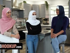 Hijab Hookup - Innocent Teen Violet Gems Loose Herself And Find A Side She Never Knew Existed