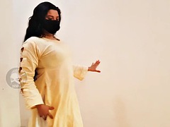 We teri ki majaal SABA NEW DANCE - PAKISTANI MUJRA DANCE