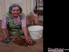 OMAHOTEL Slideshow Of Granny Nature In Nude Pictures
