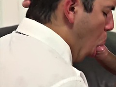 Amateur, Sucer une bite, Couple, Homosexuelle, Fille latino, Masturbation, Suçant, Uniforme