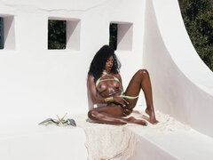 Sun Goddess Ebony Model Nicole Kitt Solo