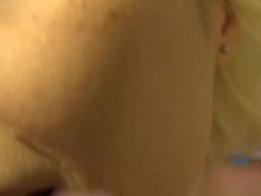 Blondýna, Kuřba, Creampie, Přítelkyně, Piercing, Různé pohledy, Pička, Vyhublá