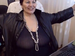 BIG BUSTY GRANNY WANKING - big tits