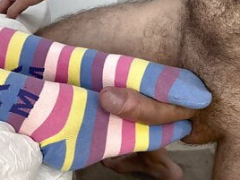 Amateur, Tir de sperme, Fétiche des pieds, Branlette thaïlandaise, Mère que j'aimerais baiser, Chaussettes