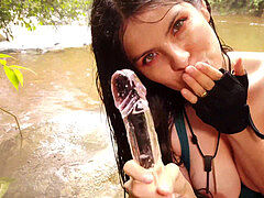 Exploradora Colombian (Tatiana Morales) Lara Croft costume play
