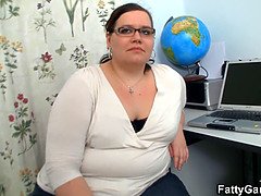 Big-booty teacher seduces student with her fat ass & plump body for a steamy session