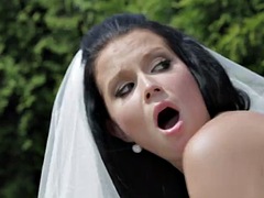 Driver fucks his bosss daughter Victoria Blaze before her wedding