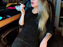 Amatoriale, Asiatica, Bambino, Bionda, Mamma che vorrei scoparmi, Magra, Fumando   smoking, Ragazza