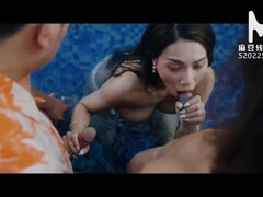 Stora tuttar, Avsugning, Sperma shot, Hardcore, Hd, Orgie, Party, Pool