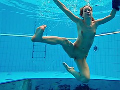 Avenna hot naked sexy underwater teen