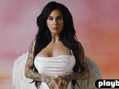 Big tits Joanna Angel on wings of lust