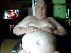 grandpa play on webcam