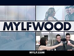 Alex Jett goes wild with mylf & fmm in steamy threesome action