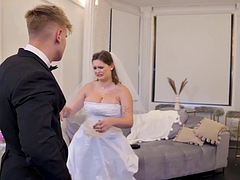 BRIDE4K. The bride spreads her legs in front of the wedding manager to ask for help