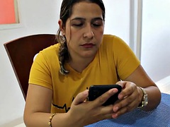 My horny girlfriend fucked her pussy well in exchange for a favor - porn in Spanish