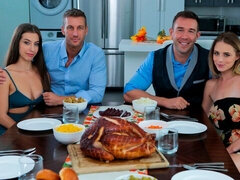 Thanksgiving Turns Me On - S40:E18