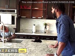 Cheating wifey (Moriah Mills) gets drilled by hubbies pal - brazzers