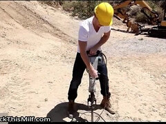 Big-Breasted Mom Alexis Fawx Seduced And Humped A Construction Worker. - Alexis fawx