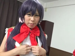 Nice Japanese girl perfroming an amazing cosplay porn video