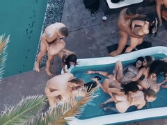 Derrière les coulisses, Gros seins, Hd, Lesbienne, De plein air, Pov, Jarretelles, Tatouage