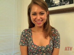 Riley Reid Teasing Again - Riley reid