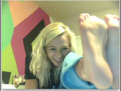 chatroulette dolls feet 100