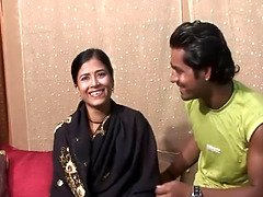 Indian Sunita And Raj Desi Sex Porn