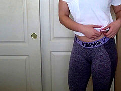 Gym leggings tease show Squat