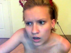 broad marysol83 fingering herself on live webcam