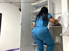 Patient with oiled ass recorded in the office
