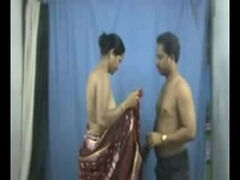 Desi aunty screwed by her mates