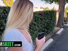 Sucer une bite, En levrette, Faciale, Doigter, Léchez, Pov, Adolescente, String