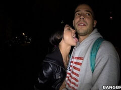 Bonnie Rotten Squirts In Public!