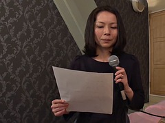 Japanese mature wife sings naughty karaoke and has sex
