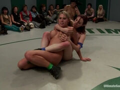 RD 3/4 of March's Live Tag Team Match: Totally non-scripted collegian style sexual lesbian wresting!