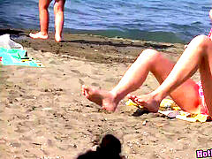Beach swimsuit Cameltoe sumptuous women Voyeur Video HD Spycam