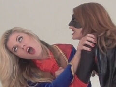 Batwoman humiliates Supergirl with a brutal bitch slap in superheroine showdown