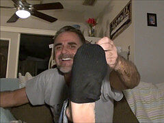 Italian master flashing his torrid soles with a cum countdown