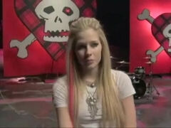 Avril Lavigne - Making of 'Gf' (Jaw-Dropping)