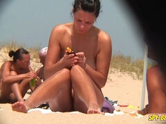 Plage, Gros seins, Hd, Nudiste, Public, Chatte, Réalité, Nénés