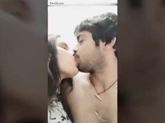 Dost ki Behan ko kiss kiya for more video join our telegram channel @rehana980