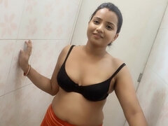 Bhabhi Bathroom Fakking