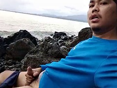 When I masturbated on the beach, a lot of sperm came out