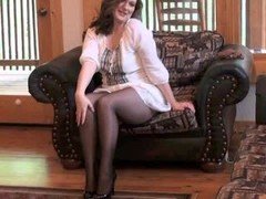 Sexy Mom i`d like to fuck getting off in seamless pantyhose