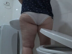 Toilet Camera Watches, Mature Stepmom Pissing. Amateur Fetish with Chubby MILF