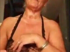 Spanish Periscope granny MILF masturbating in private group (No Sound)